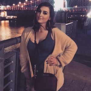 Meet your Posher, Shelby